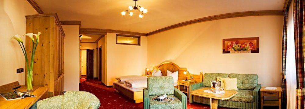 Apart Hotel Garni Strasser Цел ам Цилер Екстериор снимка
