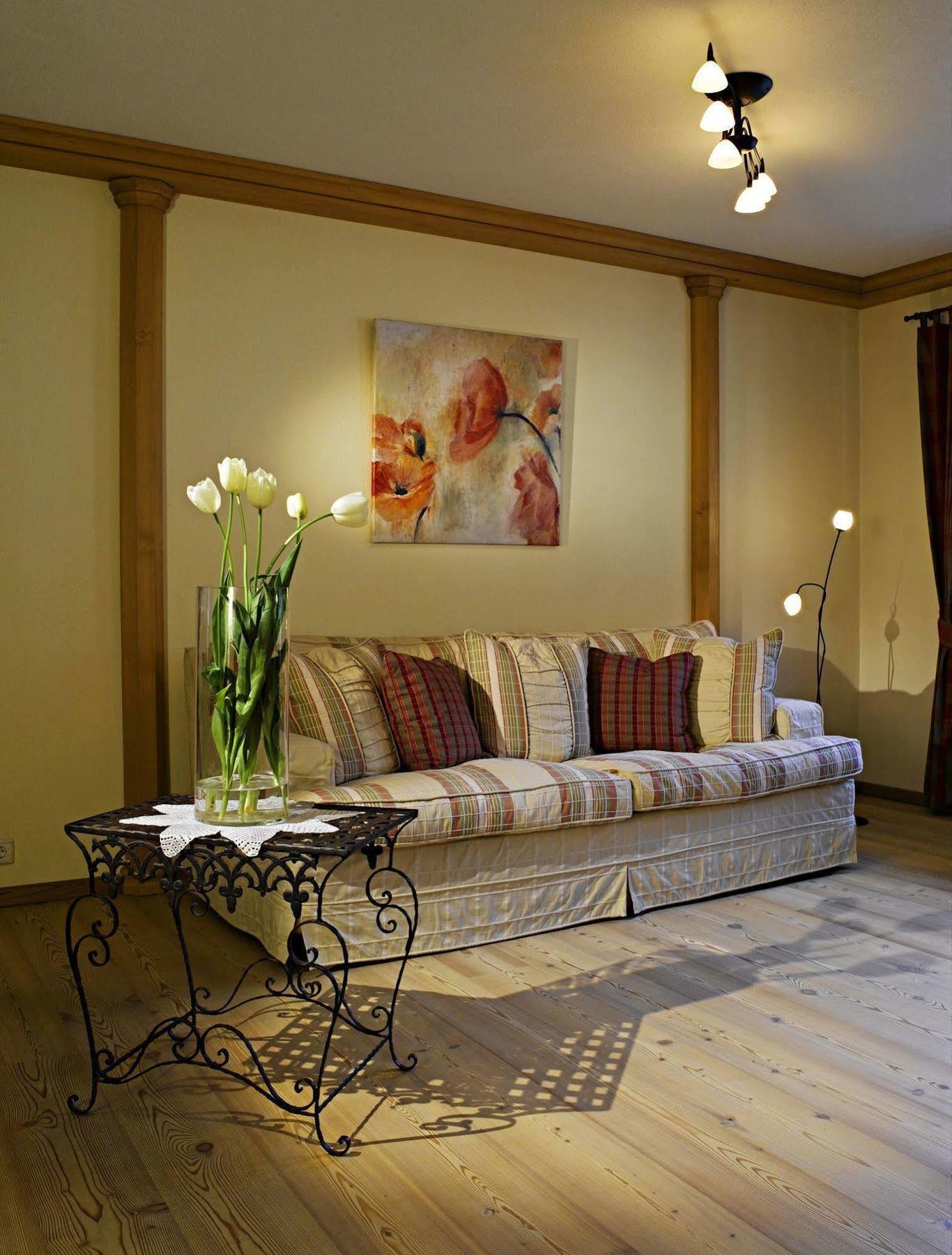Apart Hotel Garni Strasser Цел ам Цилер Екстериор снимка